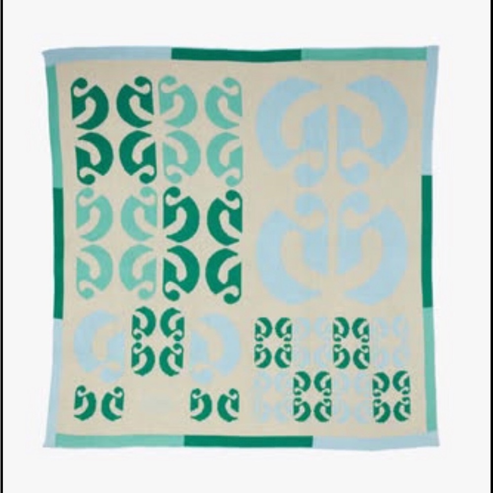 NWT Glossier Limited Edition Field Greens Blanket 100% Cotton